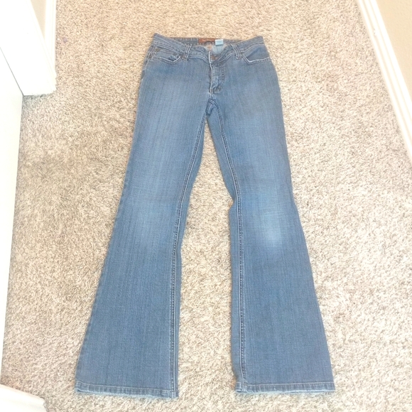 Jeans - Picture 1 of 5